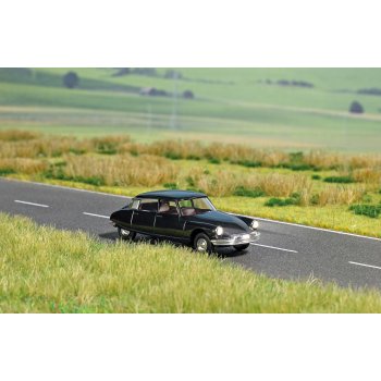 Citroen DS 19 mit beleuchteten Frontscheinwerfern und Rückleuchten, anschlussfertig für 14-16 V Gleich- oder Wechselspannung