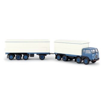 Fiat 690 Millepiedi mit Kofferaufbau, blau