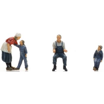 Bauernfamilie auf Traktor