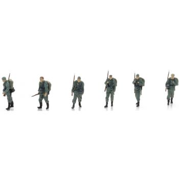 Deutsche Wehrmacht auf langem Marsch