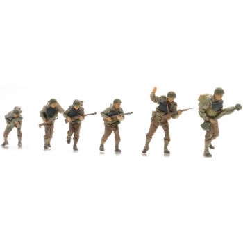 US D-Day Infanterie stürmt den Strand