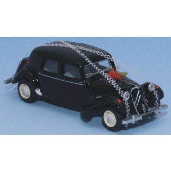 Citroen Traction 11B, schwarzes Hochzeitsauto, Baujahr 1952