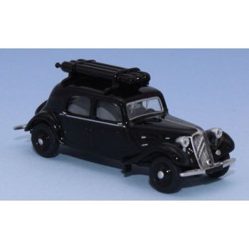 Citroen Traction 11A, schwarz mit Stadtgasausrüstung, Baujahr 1935