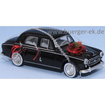 Peugeot 403, schwarzes dekoriertes Hochzeitsauto