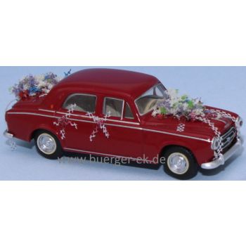 Peugeot 403, weinrotes dekoriertes Hochzeitsauto