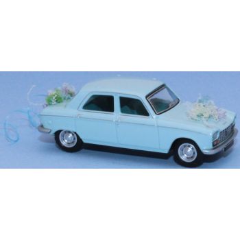 Peugeot 204 Limousine, Hochzeitswagen, Baujahr 1968
