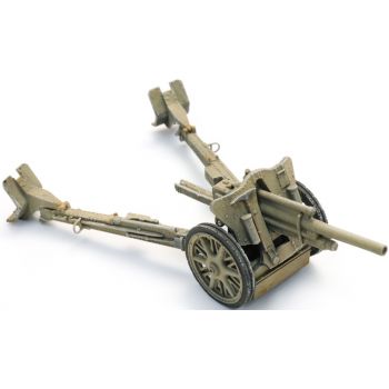 Wehrmacht 10,5cm LeFH 18, Afrika, in Stellung