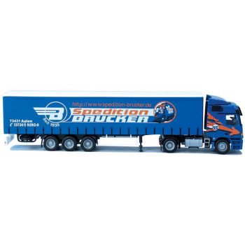 Mercedes-Benz Actros L/HD, Schiebeplanen-Koffersattelzug Brucker, Aalen