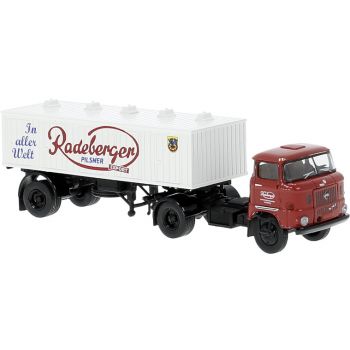 IFA W50 Bier-Sattelzug, Radeberger Pilsner - In aller Welt