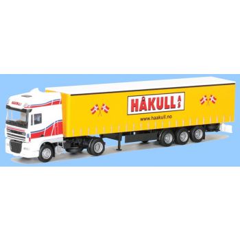 -DAF XF 105 SSC Aerop., Gardinen-Koffersattelzug, HAKULL