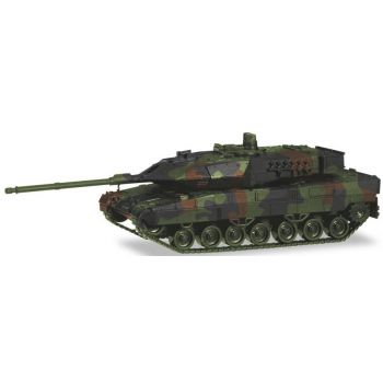 Kampfpanzer Leopard 2A7, getarnt, Bundeswehr