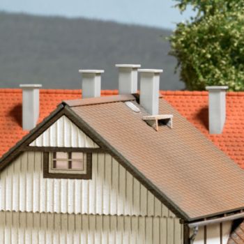 Mini Ausgestaltungs-Set Schornsteine, 5 Schornsteine mit schräger Sockel (45 Grad) zur Befestigung auf Dächern