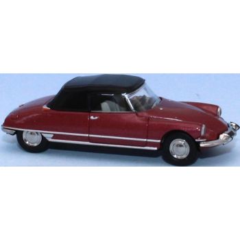 Citroen DS 19 Cabriolet, geschlossenes Verdeck, Imperial rubinrot, Baujahr 1963-1967, (Modell von Brekina)