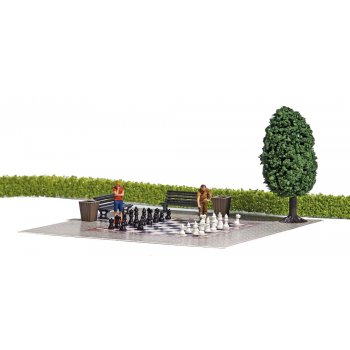 Gartenschach mit Spielfläche und Gehwegumrandung, Bäumchen, Gartenschachfiguren, Parkbänken, Papierkörben 2 Figuren, Fläche 10,5 x 10,5 cm