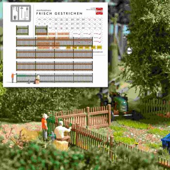 Zaun streichen, Mann und Junge, die einen Zaun streichen. Mit Farbeimer, Malerwerkzeug, teilweise bemaltem Holzzaun etc., 450 mm Länge