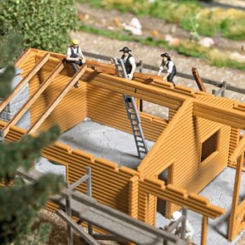 Zimmermänner mit Gerüst, Action-Set mit 3 Zimmermännern, 2 Holzgerüsten, Leitern und Werkzeug