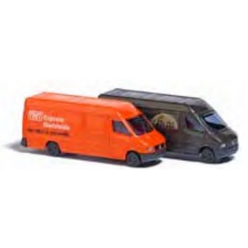 Zwei Mercedes-Benz Sprinter Kastenwagen, 
