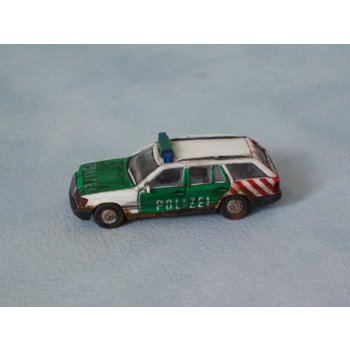 Mercedes-Benz 230TE POLIZEI weiß/grün, GEALTERT - betriebsverschmutzt !