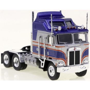 Kenworth K100 Aerodyne, silber/blau metallic, Baujahr 1976