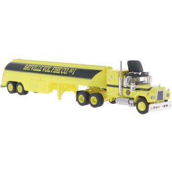 Mack RS700, US-Tanksattelzug, BAYVILLE VOL FIRE CO. NO1