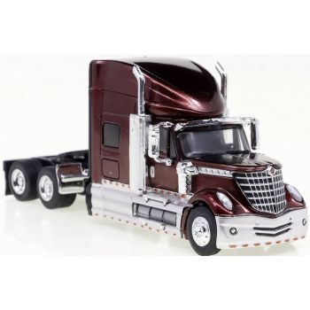 International Lonestar, US-Zugmaschine, rot metallic, Baujahr 2010