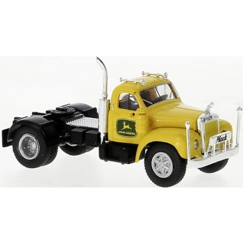Mack B61 grün, Sattelzugmaschine U.S.A., John Deere, gelb, Baujahr 1953