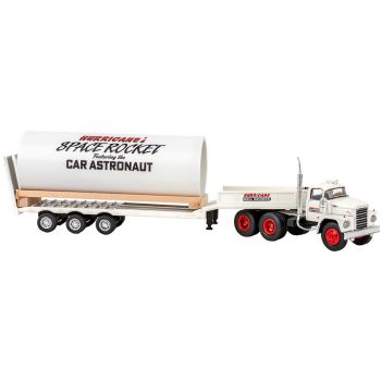 Dodge LCF CT900 US-Tiefladesattelzug beladen mit Abschußrampe für Rakete, Hurricane Hell Drivers - Space Rocket Featuring the CAR ASTRONAUT, Bauj.1960