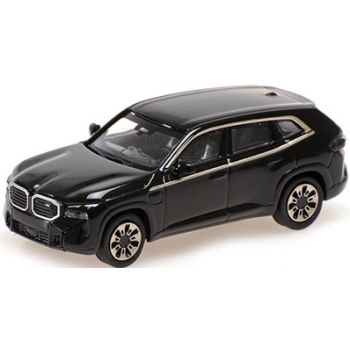 BMW XM, schwarz metallic, Baujahr 2023