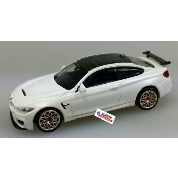 BMW M4 GTS, Baujahr 2016, weiß mit orangenen Wheels