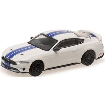 Ford Mustang, weiß mit blauen Streifen, Baujahr 2018