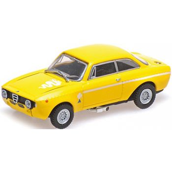 Alfa Romeo GTA 1300 Junior, gelb, Baujahr 1972