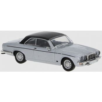 Jaguar X3-C, silber/mattschwarz, Baujahr 1973, von PCX