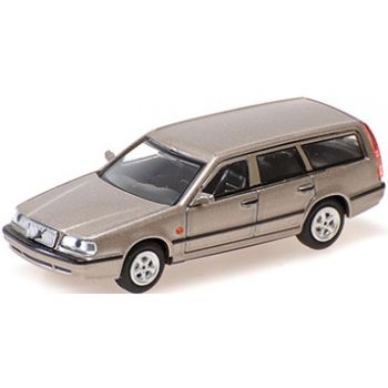 Volvo 850 Kombi, grau metallic, Baujahr 1994