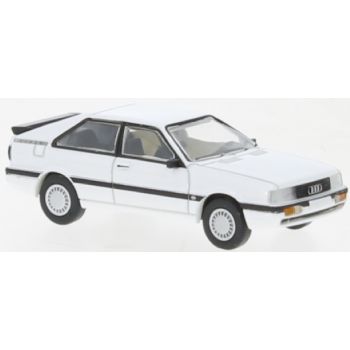 Audi Coupe, weiß, Baujahr 1985, von PCX
