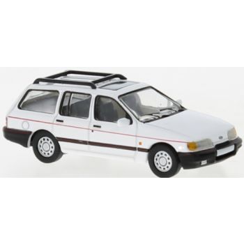 Ford Sierra Turnier, weiß, Baujahr 1987, von PCX