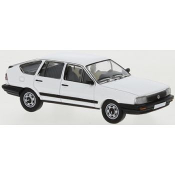 VW Passat B2, weiß, Baujahr 1985, von PCX