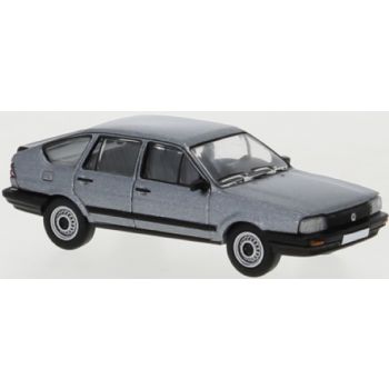 VW Passat B2, grau metallic, Baujahr 1985, von PCX