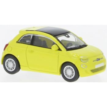 Fiat 500e, hellgelb, Baujahr 2022, von PCX