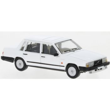 Volvo 740 Limousine, weiß, Baujahr 1984, von PCX