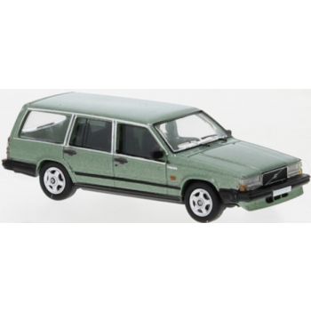 Volvo 740 Kombi, hellgrün metallic, Baujahr 1985, von PCX