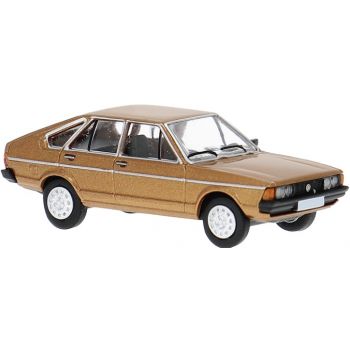 VW Passat B1 Schrägheck Facelift, bronze, Baujahr 1977, von PCX