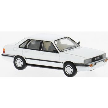 Audi 90, weiß, Baujahr 1984, von PCX