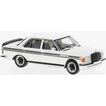 Mercedes-Benz W123 AMG mit Heckspoiler, weiß, Baujahr 1980, von PCX