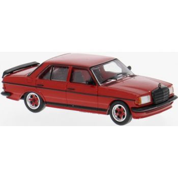 Mercedes-Benz W123 AMG mit Heckspoiler, rot, Baujahr 1980, von PCX