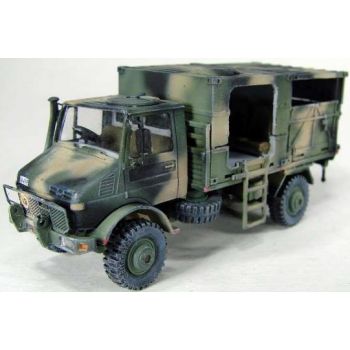 Mog Gun Tractor, Mercedes.-Benz Unimog mit Kastenaufbau, Australische Armee, mit Tarnlackierung, Bausatz