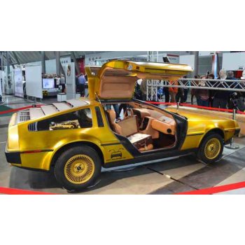 Golden DeLorean Germany