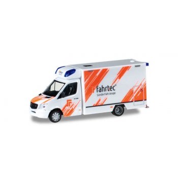 Mercedes-Benz Sprinter '13 mit Fahrtec-Aufbau, Fahrtec -Sonderfahrzeuge, (RTW Werbefahrzeug von Fahrtec)