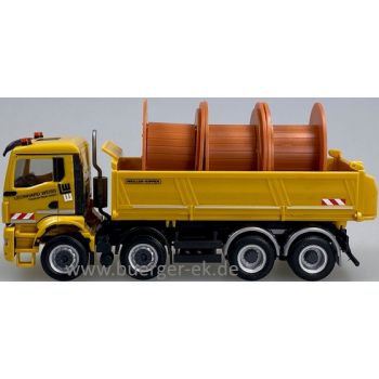 MAN TGS NN 4achs-Baukipper Leonhard Weiss - Freude am Bauen erleben beladen mit 3 Kabeltrommeln, Bauunternehmung Göppingen