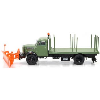 Borgward B 4500 Holzlaster, Flachpritsche mit Schneepflug