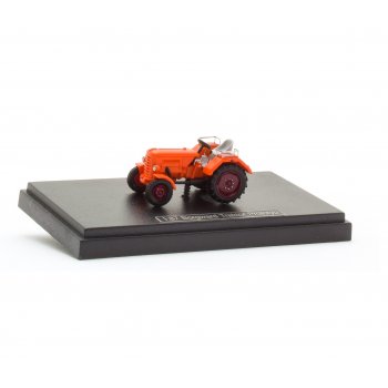 Borgward Traktor -Prototyp-, orange